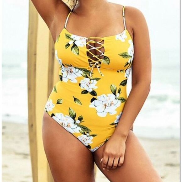 NWT Cupshe Yellow Floral One Piece Swimsuit Size 1X - Picture 1 of 5